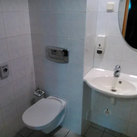 Guest house Maennimaee